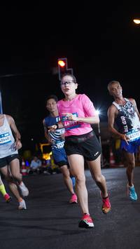 BIB: 40193, 48497, 0790
                            <button type="button" onclick="openModal(23043614)" class="btn btn-primary btn-sm float-right btn-popup" data-toggle="modal" data-target=".modal-high-quality">
                        <i class="fas fa-shopping-cart"></i> Add to Cart
                    </button>
                                            <button type="button" onclick="isThisMe(23043614, true)" class="btn btn-success btn-sm float-right btn-popup btn-isme hidden" data-toggle="tooltip" data-placement="bottom" title="นี่คือรูปของคุณใช่ไหม คลิกที่นี่เพื่อเอาเข้าอัลบั้ม">
                        <i class="fas fa-plus"></i> Add to album
                    </button>
                    <button type="button" onclick="isThisMe(23043614, false)" class="btn btn-warning btn-sm float-right btn-popup btn-isnotme hidden">
                        <i class="fas fa-ban"></i> Remove from album
                    </button>